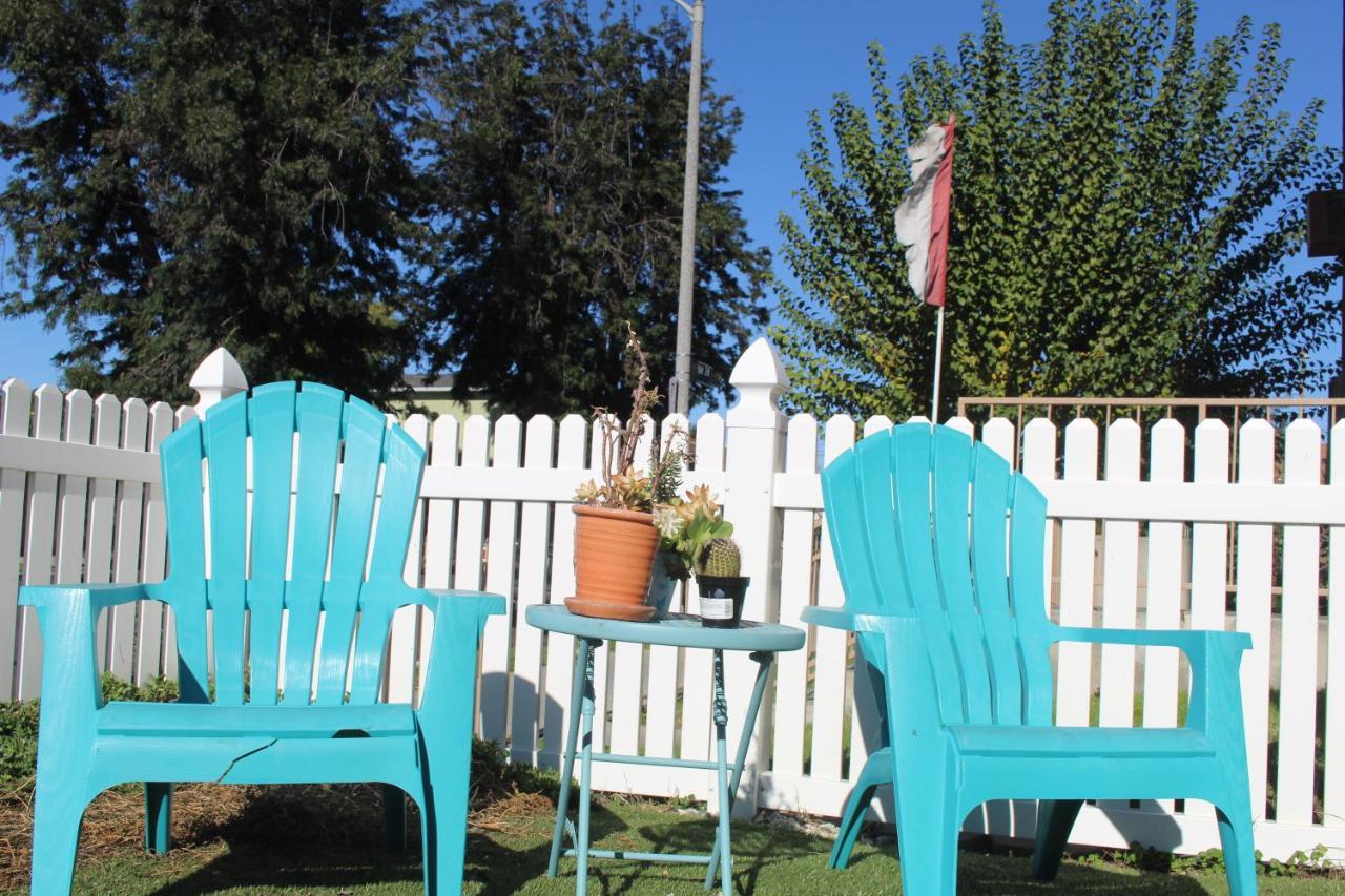240 Usc Turquoise House Bed & Breakfast Los Angeles Dış mekan fotoğraf